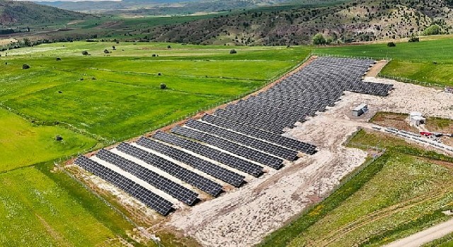 Sivas Belediyesi Özbelsan Güneş Enerji Santrali hizmete açıldı
