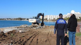 Didim Belediyesi Kaçak Yapıları Yıkarak Bir Sahili Daha Halka Kazandıracak