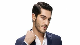 Head&Shoulders Burak Deniz ile Çektiği Yeni Reklam Filminde “Kafana Göre Yaşa!” Diyor!