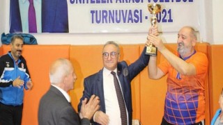 Kapalı by-pass hem hayatını, hem voleybolunu kurtardı