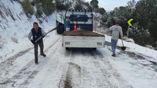 Kar Kaplı Kırsal Yollar Açılıyor