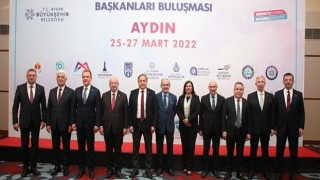 CHP’li büyükşehir belediye başkanları Aydın’da buluştu.