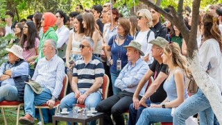 Soyer mezunu olduğu lisenin ayran gününe katıldı