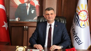 Gölcük Belediye Başkanı Ali Yıldırım Sezer, yayınladığı mesaj ile tüm hemşehrilerinin ve İslam aleminin Ramazan Bayramını tebrik etti