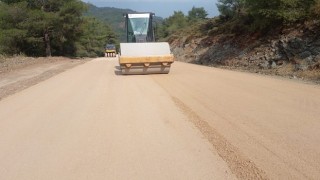 Muğla Büyükşehir Belediyesi’den, 40 Mahallede Yol Çalışması