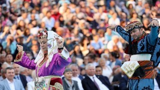 Uluslararası Bergama Kermes Festivali’ne muhteşem açılış