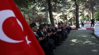 15 Temmuz Anma Programları Şehitlik Ziyaretiyle Başladı