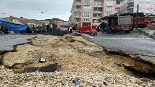 Çatalca’da yoğun yağıştan dolayı yol çöktü