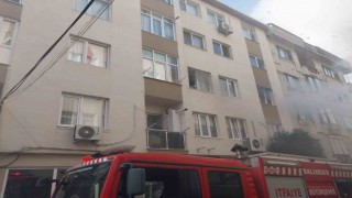 Bandırma’da apartman dairesinde yangın