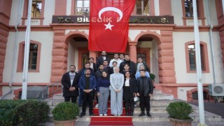 Bilecik Şeyh Edebali Üniversitesi öğrencileri, Belediye Başkan V. Melek Mızrak Subaşı ile bir araya geldi