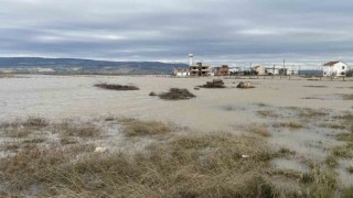 Çanakkale’de sağanak yağış sonrası yazlıklar sular altında