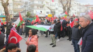 Çınarcık’ta Filistin’e destek yürüyüşü