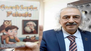 Prof. Dr. Özden’den, ’Çocuklarla Felsefe’ kitabı