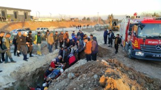 Şanlıurfa’da göçük altında kalan işçi kurtarıldı