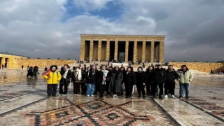 Gençler Anıtkabir’i ziyaret etti