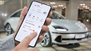 Samsung ve Hyundai, geleceğin yaşam tarzını hayata geçiriyor: Akıllı ev ile bağlantılı araç entegrasyonu