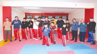 Sungurlu’da kick boks antrenmanları yeniden başladı