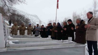 Çığ faciasının şehitleri mezarları başında anıldı