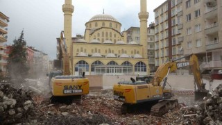 Diyarbakır’da yarım asırlık kütüphanenin yıkımı yapıldı