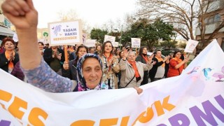 8 Mart’ta Dengin Ceyhan İle Kadın Ezgileri: Güçlü Kadınlar Aydınlık Gelecek