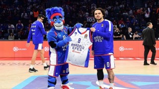 Anadolu Efes Spor Kulübü, 8 Mart Dünya Kadınlar Günü kapsamında Yanındayız Derneği iş birliğiyle önemli bir çalışmaya imza attı