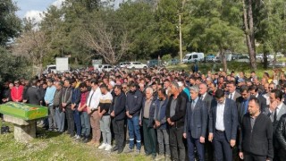 Belediye işçisi gözyaşları içinde toprağa verildi