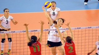 Denizli’de voleybolda yarı final heyecanı başlıyor