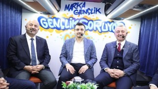 Gençlik Otobüsünde Başkan var