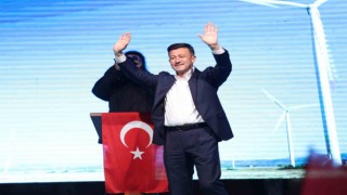 Hamza Dağ: “Bıkmadan, usanmadan heyecanımı tüm İzmir’le paylaşacağım”