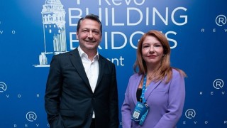 İş ve cemiyet dünyası Building Bridges etkinliğinde bir araya geldi