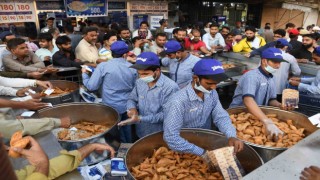 Pakistan’da ilk iftar yapıldı