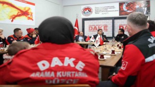 Vali Aslan’dan DAKE üyeleriyle bir araya geldi