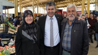 Başkan Akel, pazarcı esnafı ile bir araya geldi