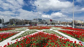 Büyükşehir ile Kayseri bayrama rengarenk giriyor