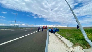 Çanakkale’de kontrolden çıkan araç takla attı: 1 ölü, 1 yaralı