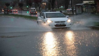 Meteorolojiden 5 il için sağanak uyarısı