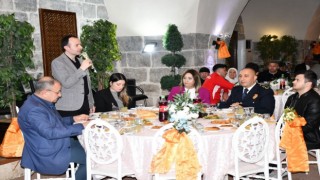 Payas’ta şehit ve gazi aileleri iftar sofrasında buluştu