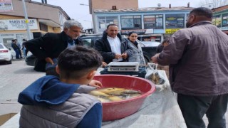 Varto’da et fiyatları yükselince vatandaşlar balığa yöneldi