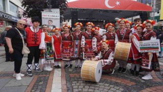 Balkanlardan gelen öğrenciler Gençlik Şöleni’nde sahne aldı