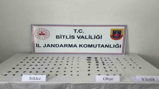 Bitlis’te 131 parça tarihi eser ele geçirildi