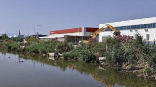 Çiğli Belediyesi’nden Kaçak Barınak ve İskeleye Sıfır Taviz