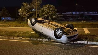 Takla atan otomobilden burnu bile kanamadan çıktı