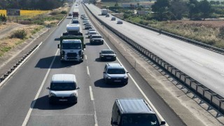 Tatilcilerin dönüşü başladı: Tekirdağ-İstanbul karayolunda trafik yoğunluğu sürüyor