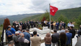 Şehit Başsavcı Murat Uzun, kabri başında anıldı