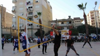 Kumluca’da öğretmenler arası voleybol turnuvası düzenlendi