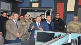 Şırnak Valisi Birol Ekici, güvenlik güçlerinin yeni yılını kutladı