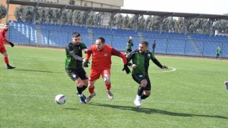 Kahramankazan Belediyespor evinde karşılaştığı Kavaklıderespor’u 3-0’lık skorla mağlup etti.