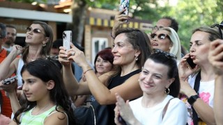 kuğulu park kültürleri buluşturdu