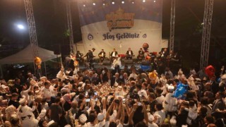 Bursa Büyükşehir Belediyesi tarafından düzenlenen Sünnet Şöleni bayram coşkusuna dönüştü.