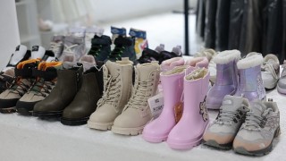 Konak’ta yürekleri ısıtan dayanışma: Giysi Market kış sezonuna hazır